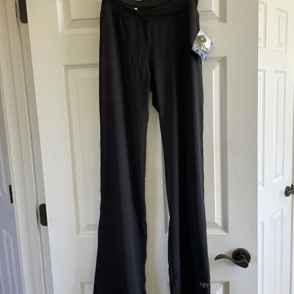 NWT Black Bootcut Yoga Workout Pants - Size S - Picture 1 of 2